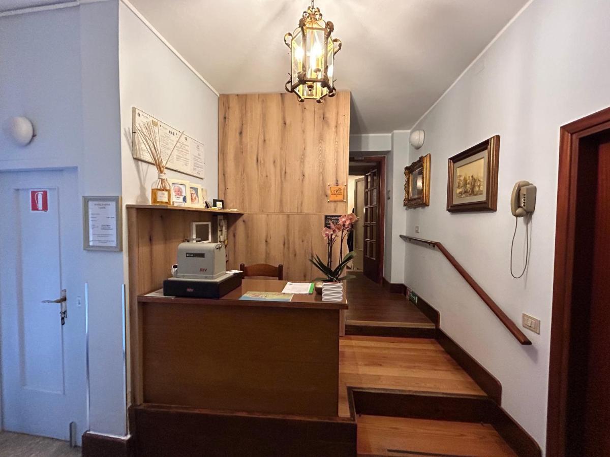Albergo Da Pina Lazise Exterior foto