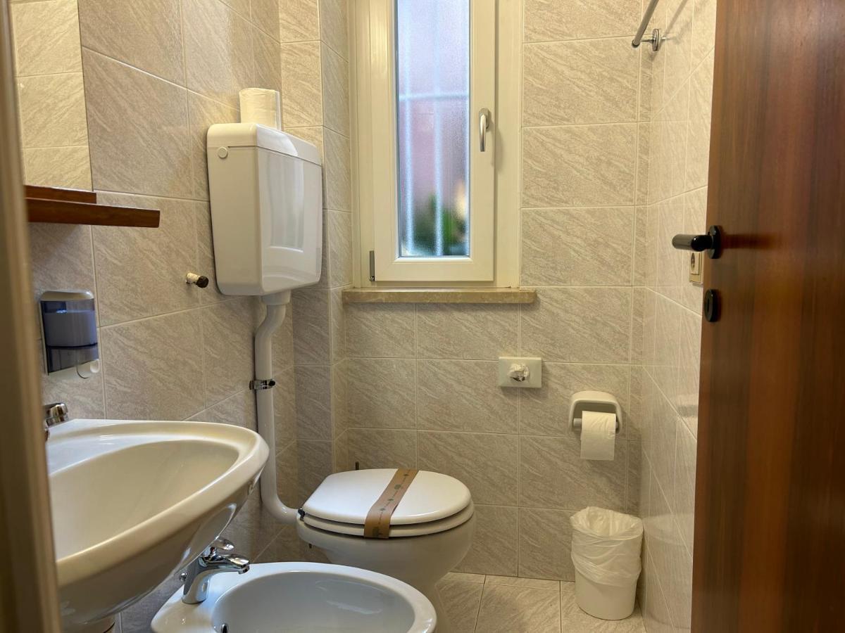 Albergo Da Pina Lazise Zimmer foto