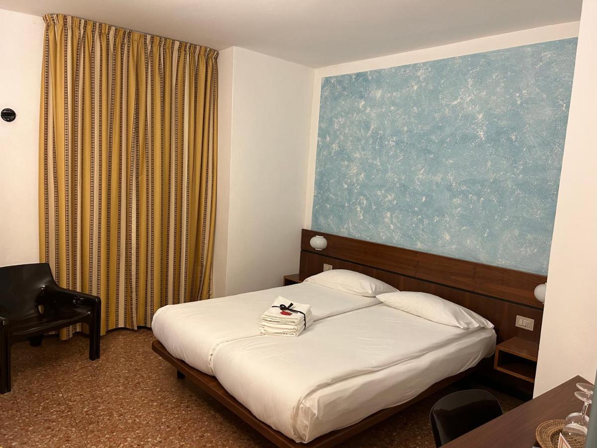 Albergo Da Pina Lazise Exterior foto