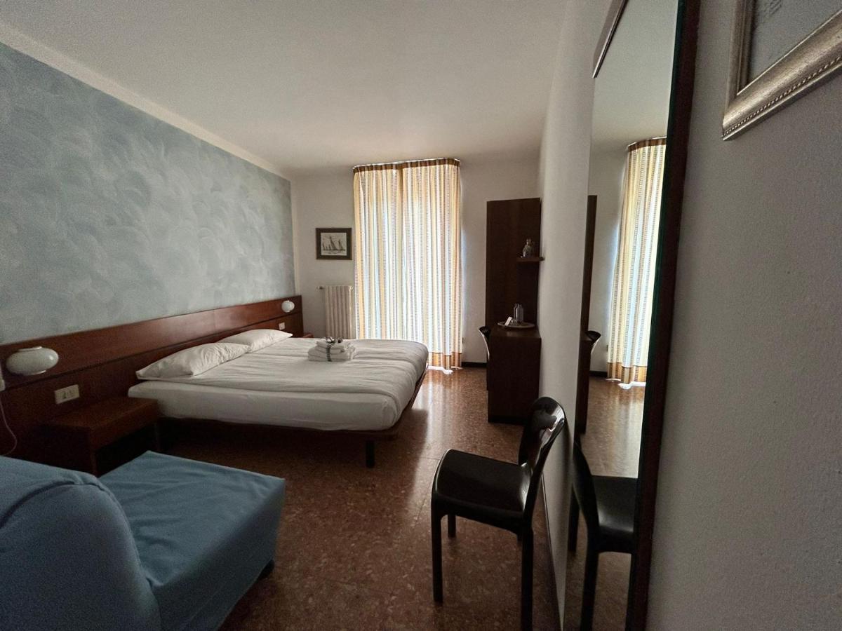 Albergo Da Pina Lazise Exterior foto